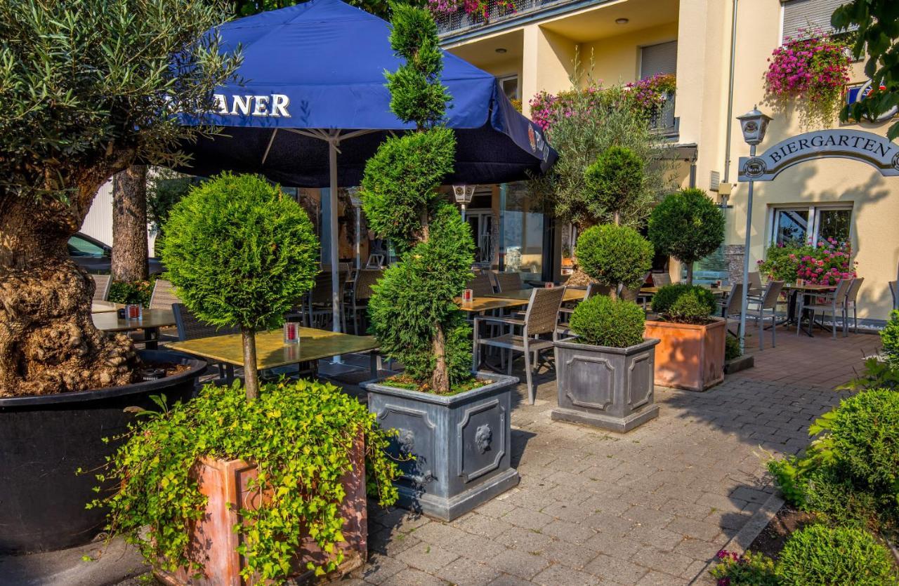Hotel-Restaurant Zum Baeumle Suessen Exterior photo